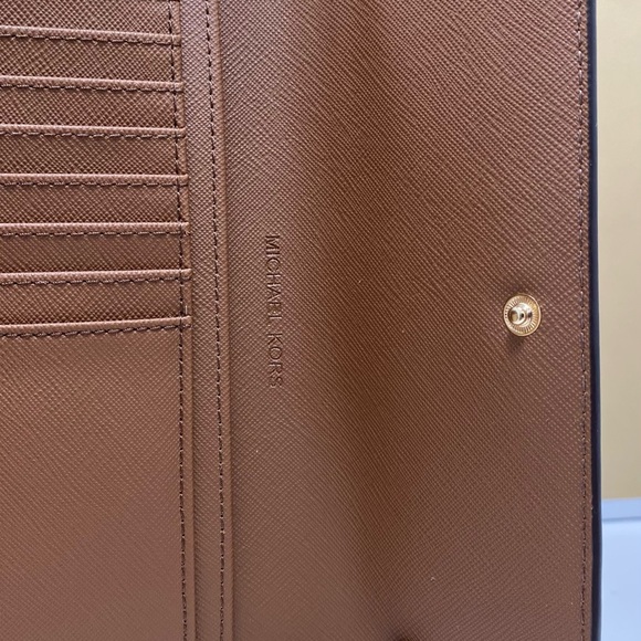Michael kors wallet - Picture 12 of 12